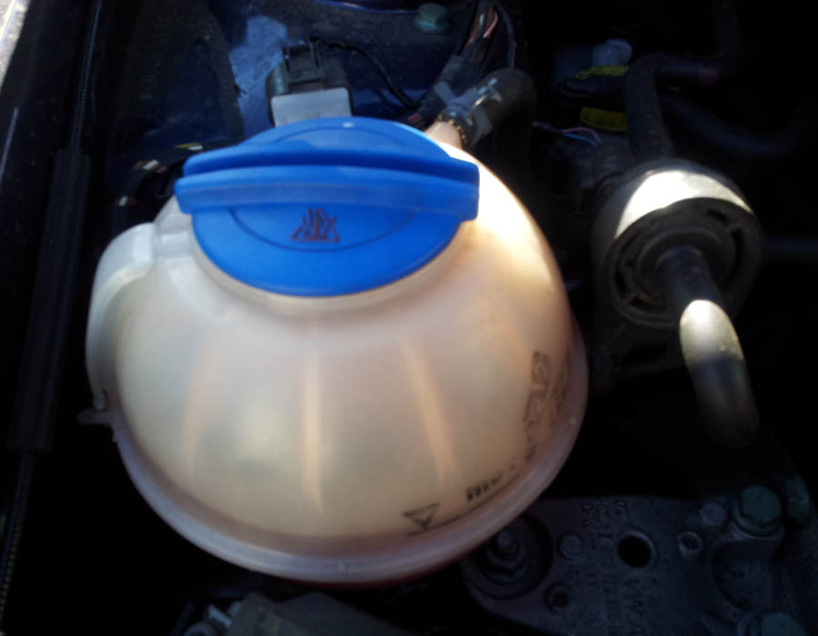 VW Polo Twist expansion-tank